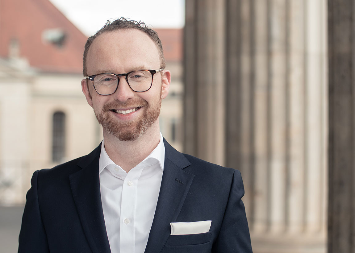Roman Schapiro Roman Schapiro ist Gründer und geschäftsführender Gesellschafter von Headmatch