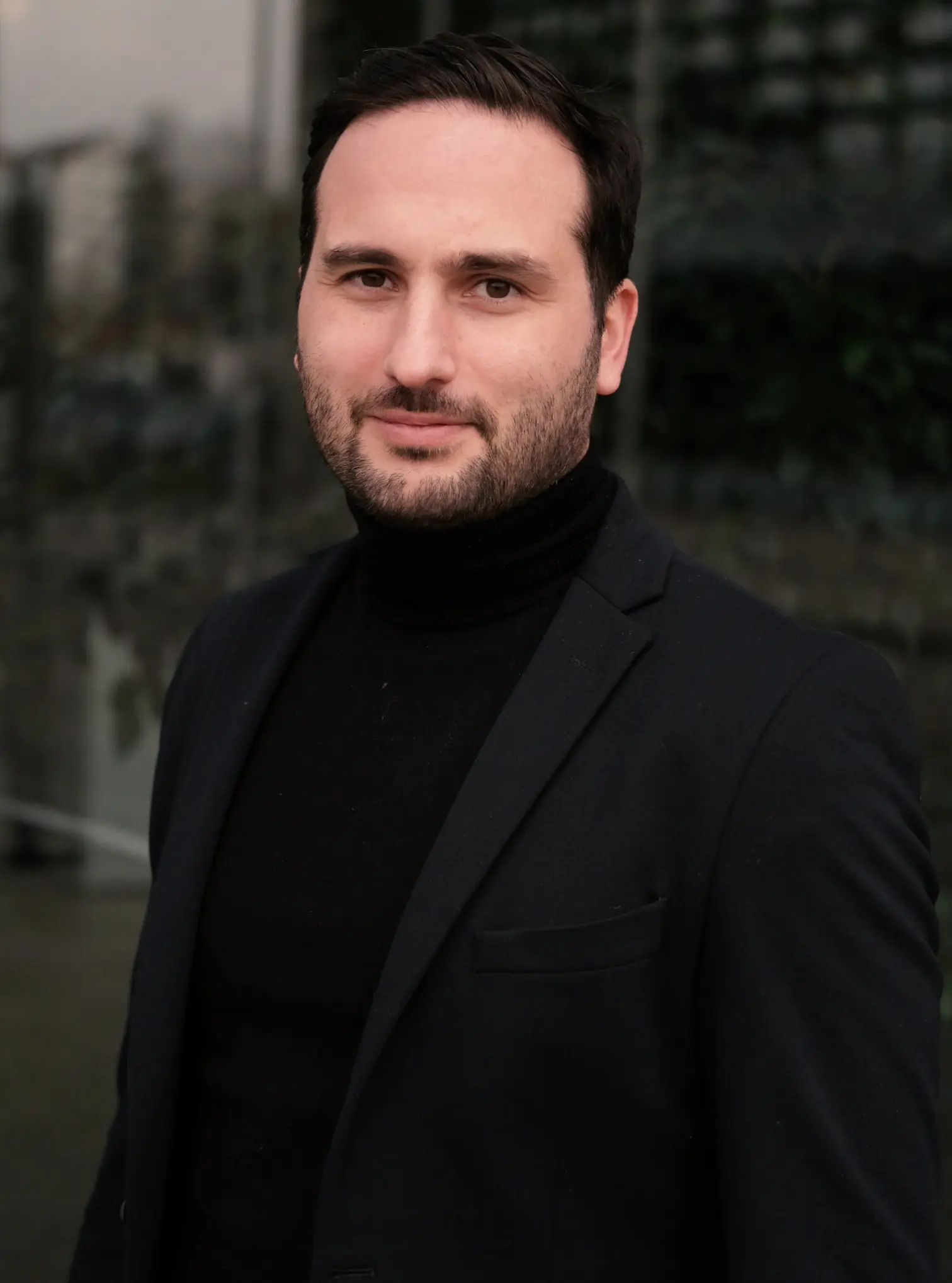 Levan Chkhikvishvili - Managerin Division: Information Technology